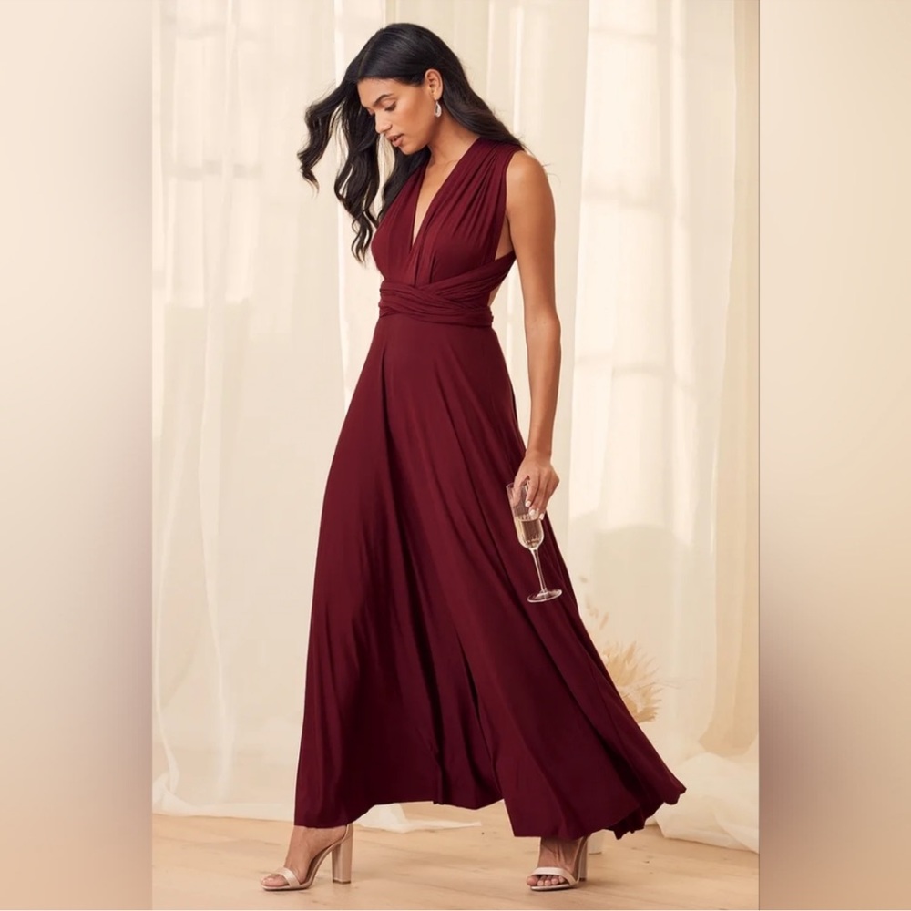 HEMMED Lulu’s Tricks of the Trade Burgundy Dress